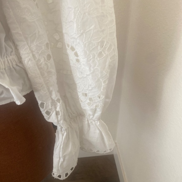 Anthropologie white cotton blouse with eyelet sleeves - Picture 2 of 3